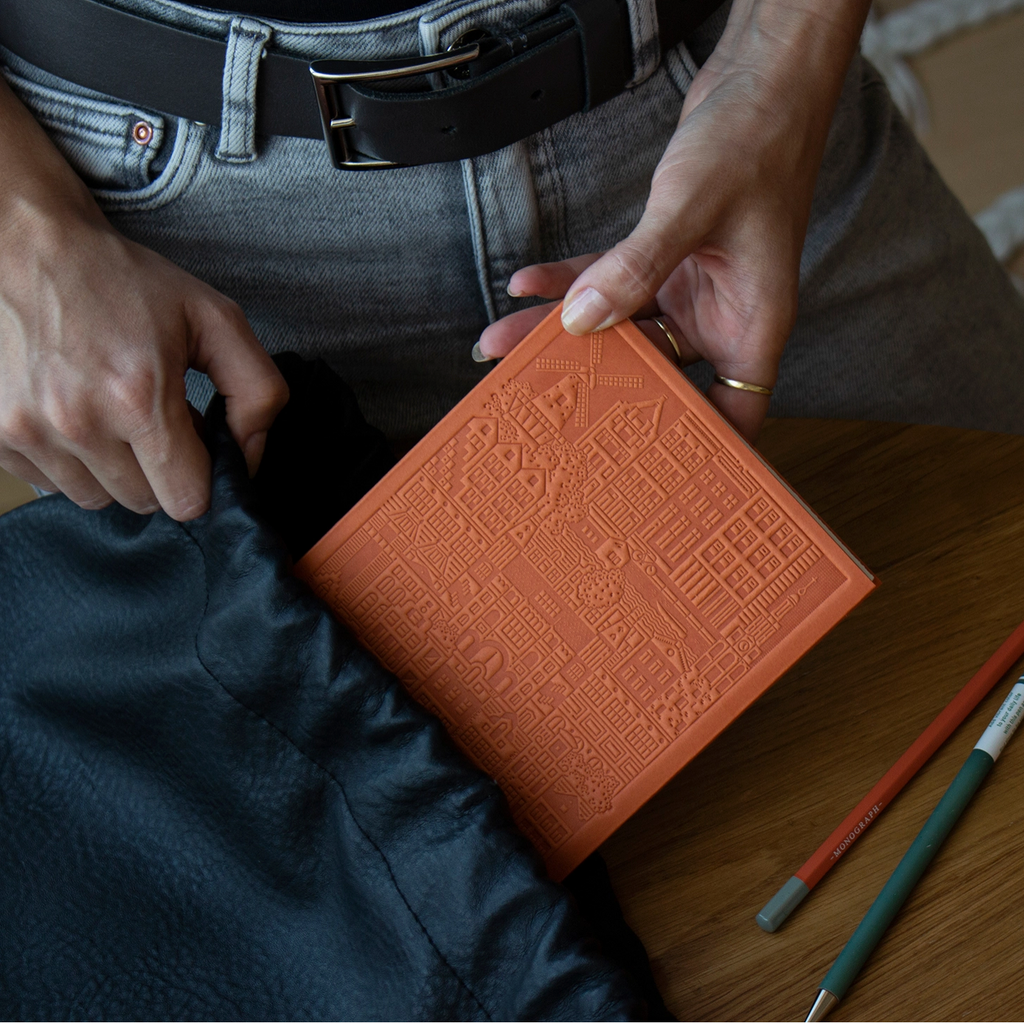 The AMSTERDAM notebook - B6 - Rouille